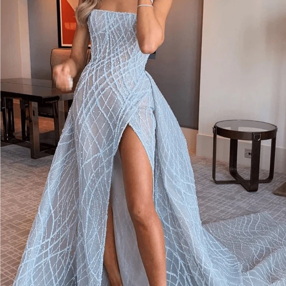 Blue Strapless Sleeveless Gown (removable train)